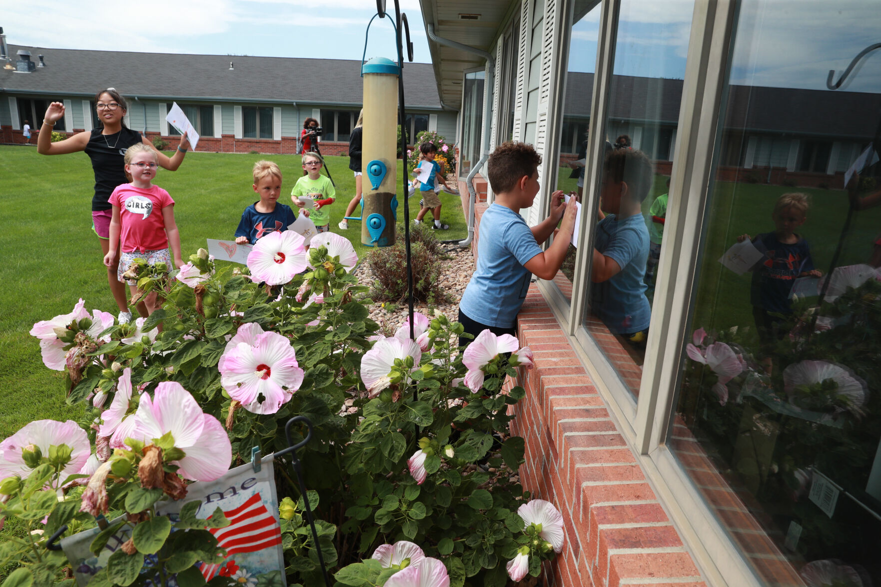 072220_RiversideParade012_bjs.JPG